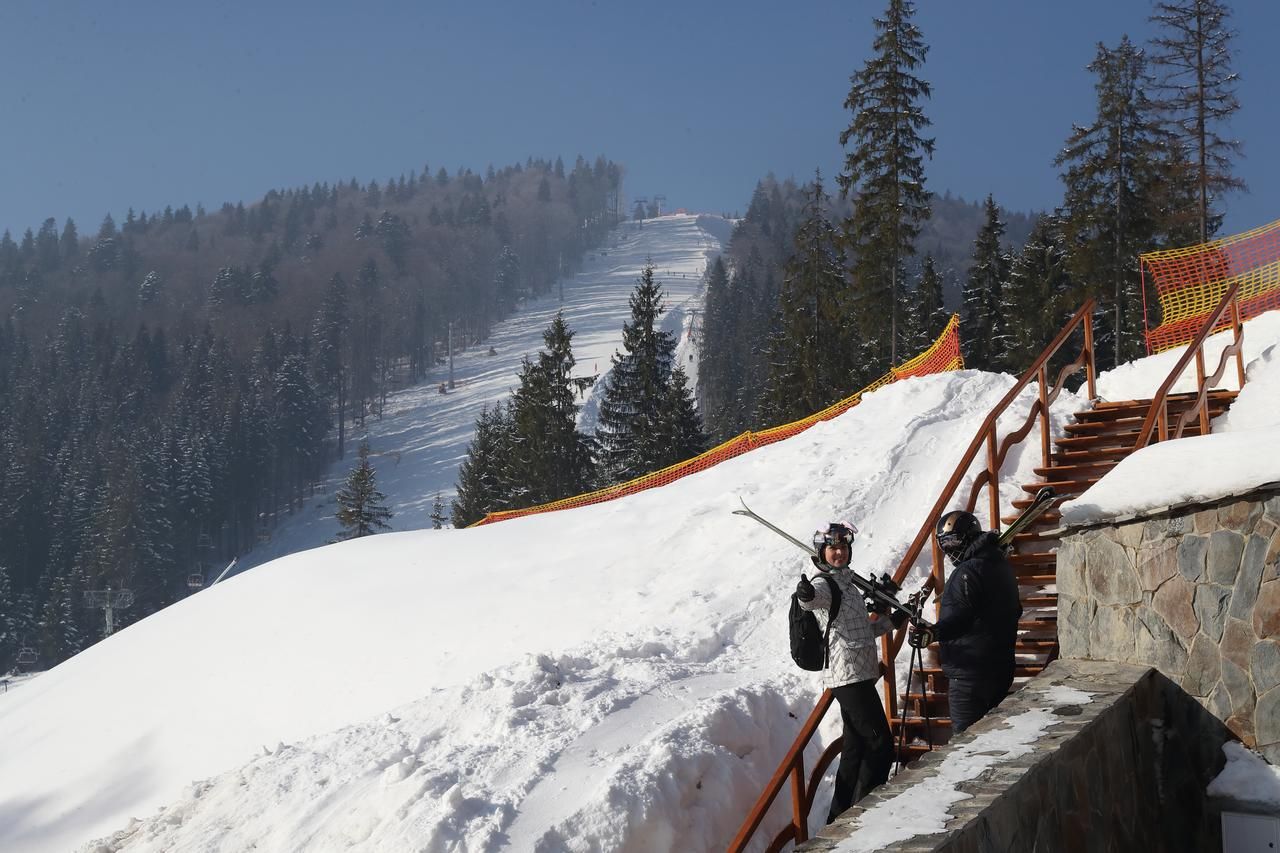 Отель Петрос Буковель